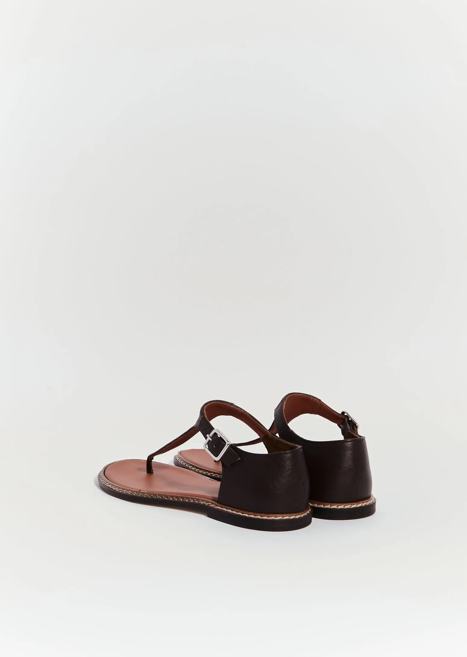 Flavor Grain Leather T-Strap Sandals