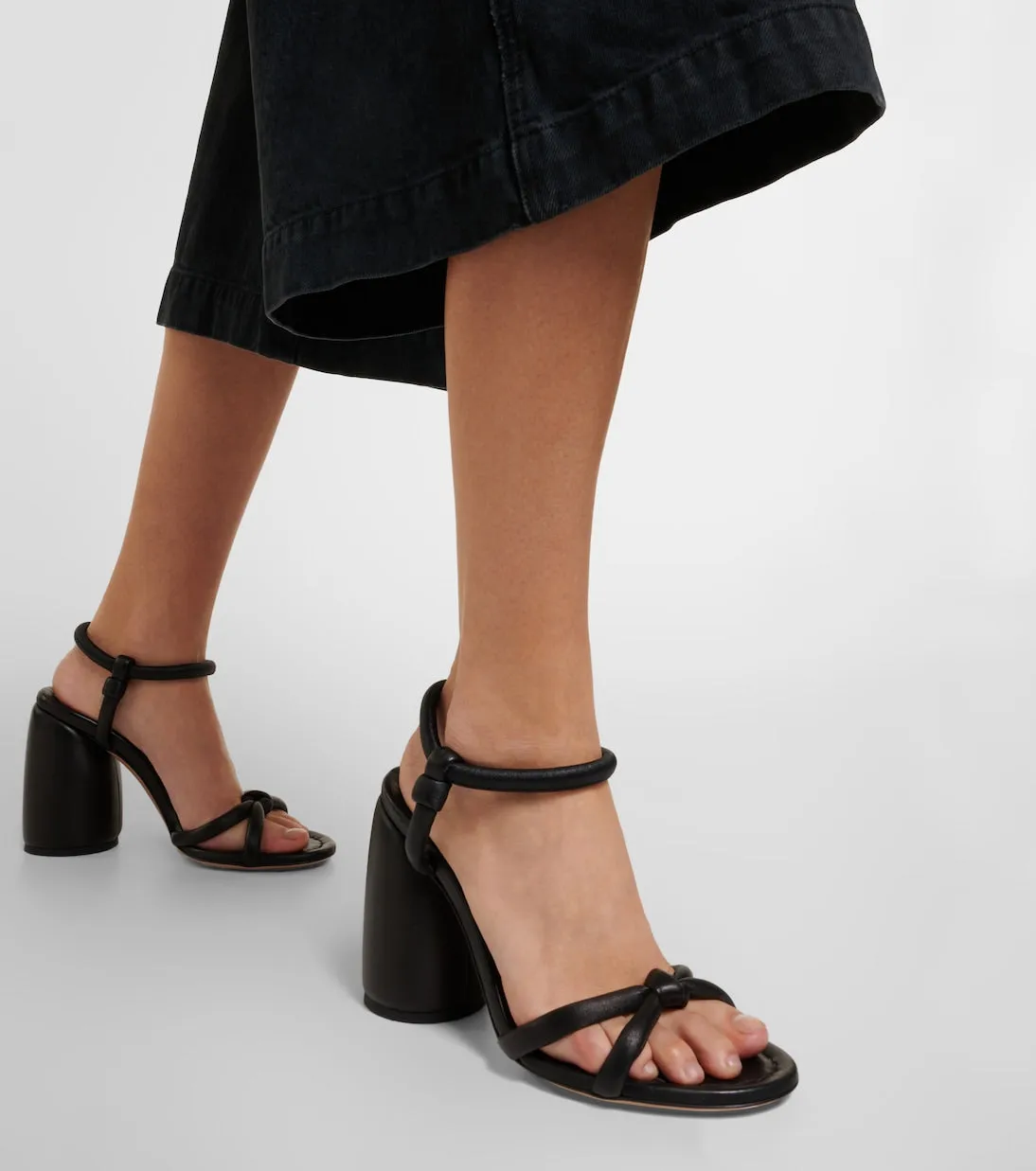 Leather sandals cassis Gianvito Rossi, black