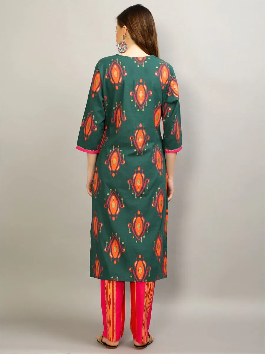 Women Green Geometric Printed Kurta With Trouser